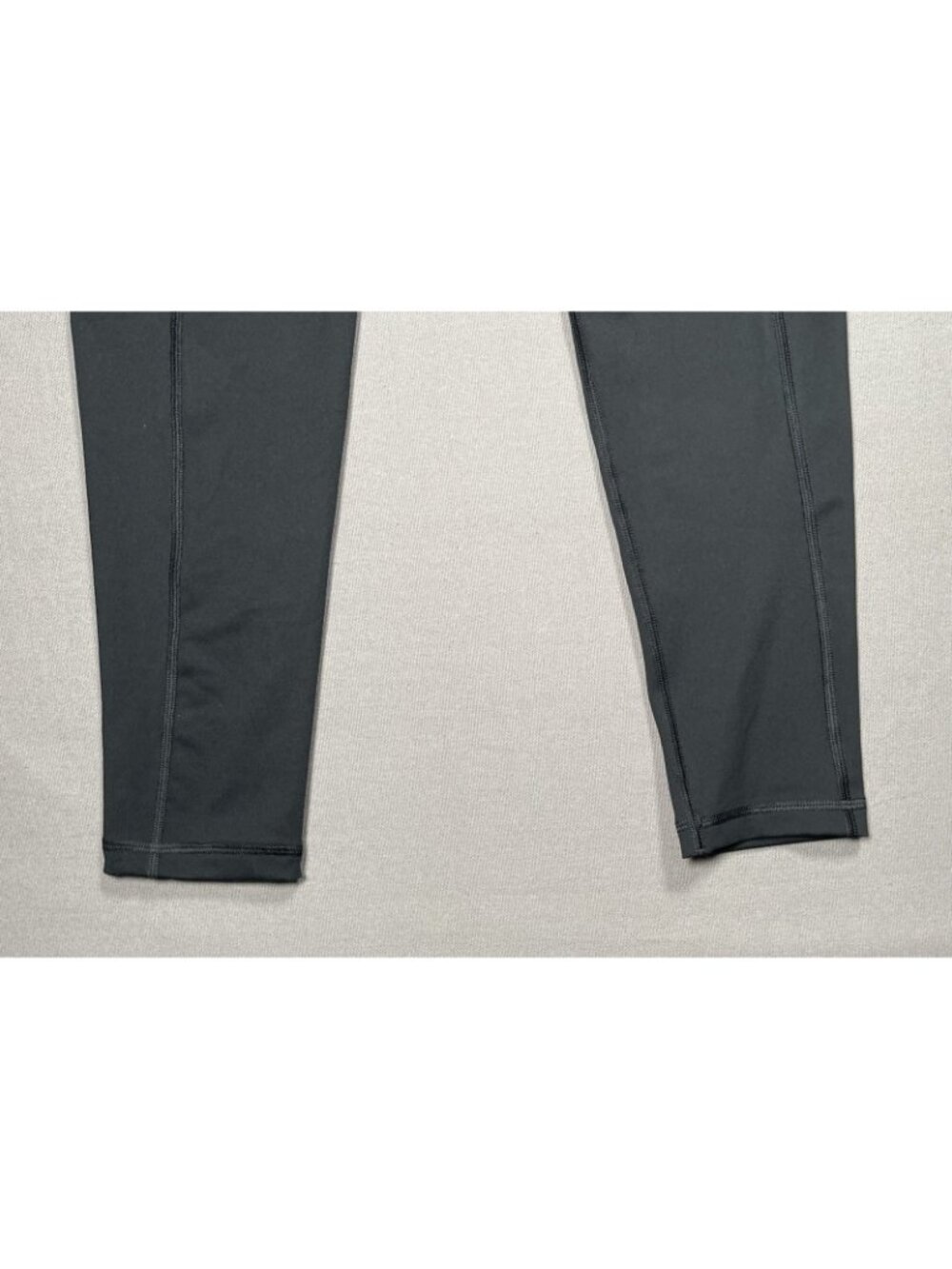 NWT Victoria Sport Knockout Black Tight Leggings 28" - Women Size Medium - Picture 5 of 15